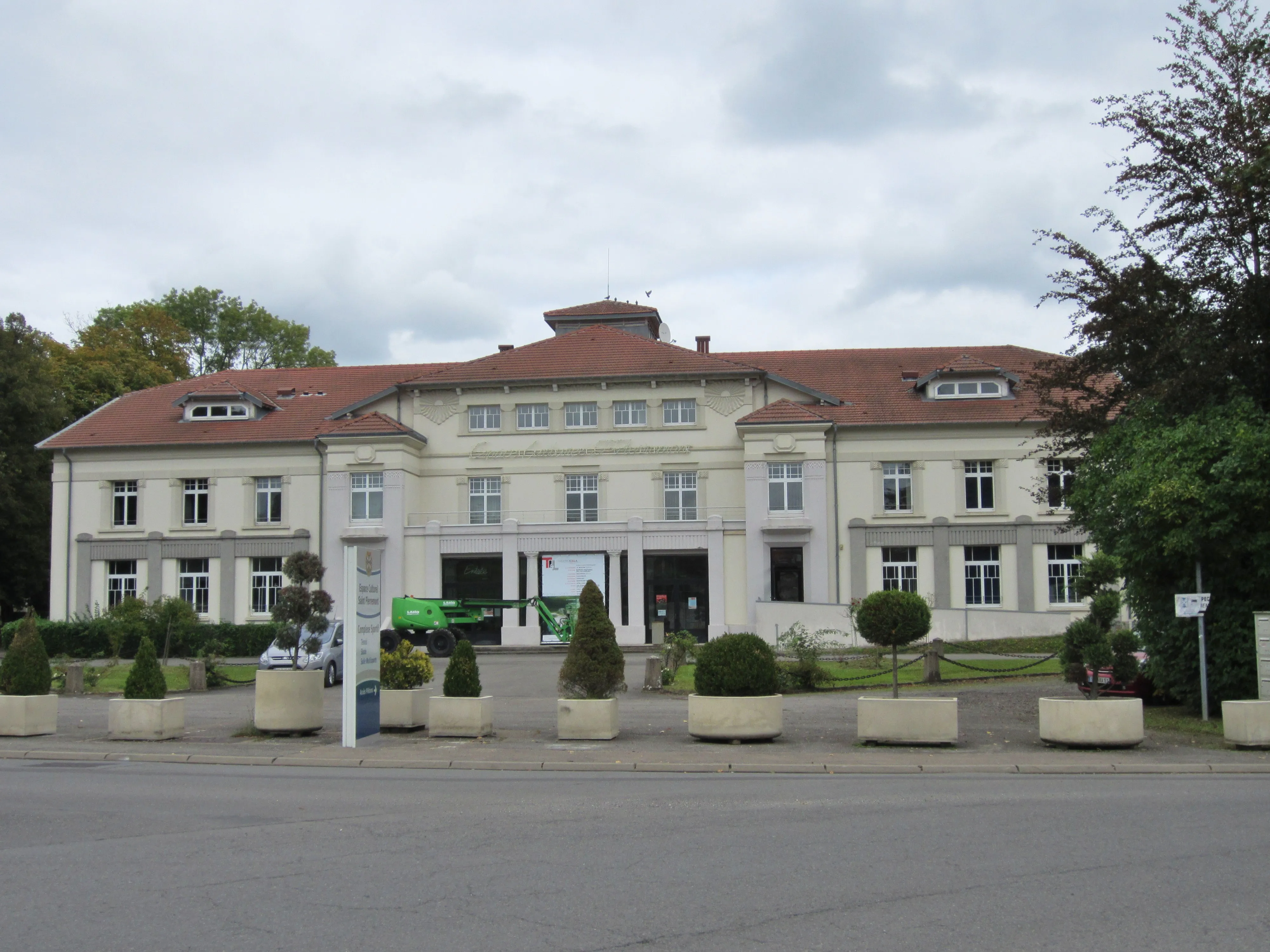 L'espace Saint-Pierremont à Mancieulles, ancienne salle des fêtes de la mine